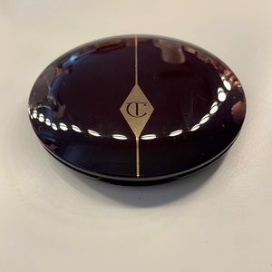 Charlotte Tilbury Cheek to Chic Blush (Pillow Talk)